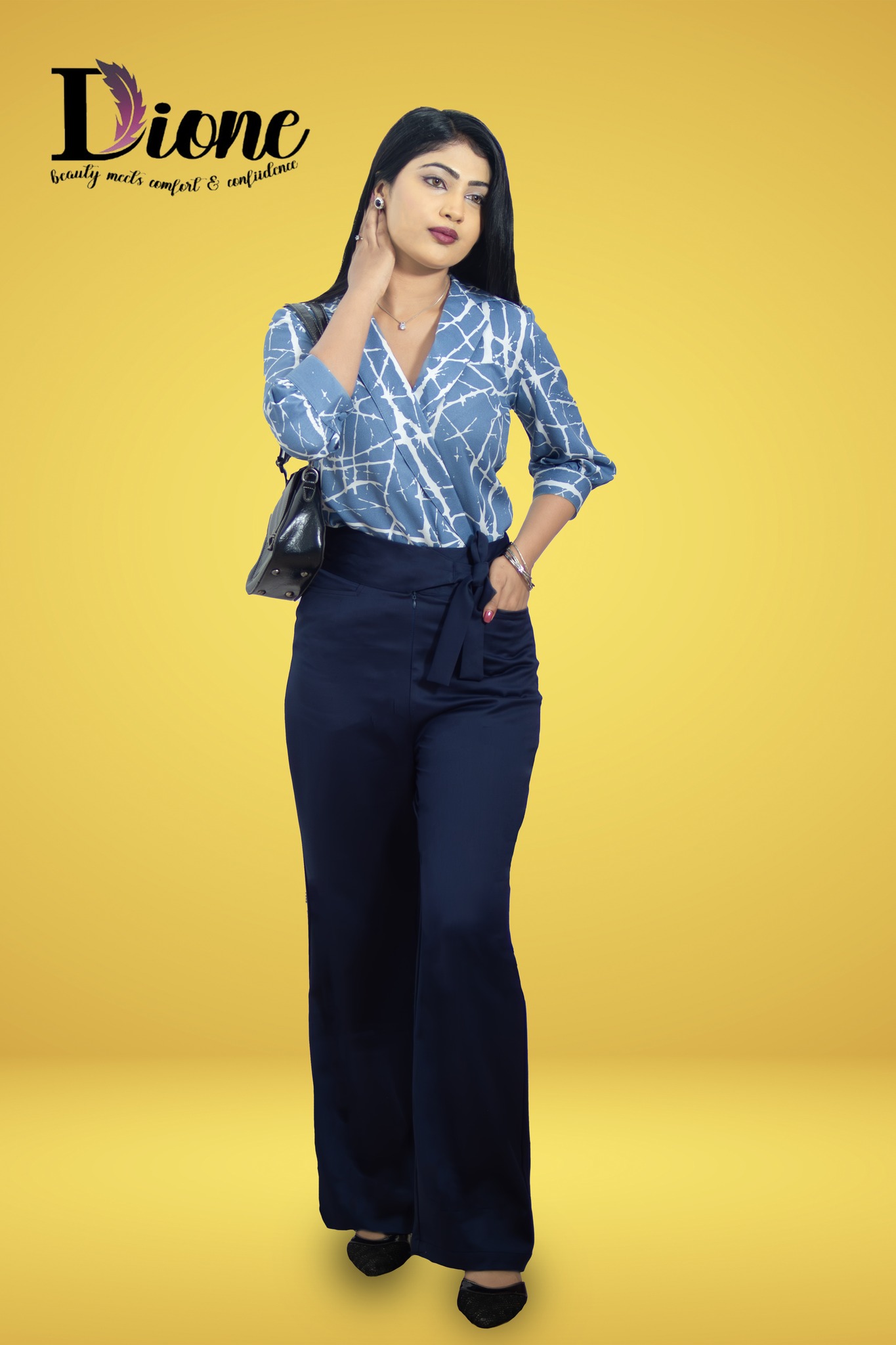 𝐑𝐞𝐠𝐚𝐥 𝐖𝐫𝐚𝐩 𝐁𝐥𝐨𝐮𝐬e